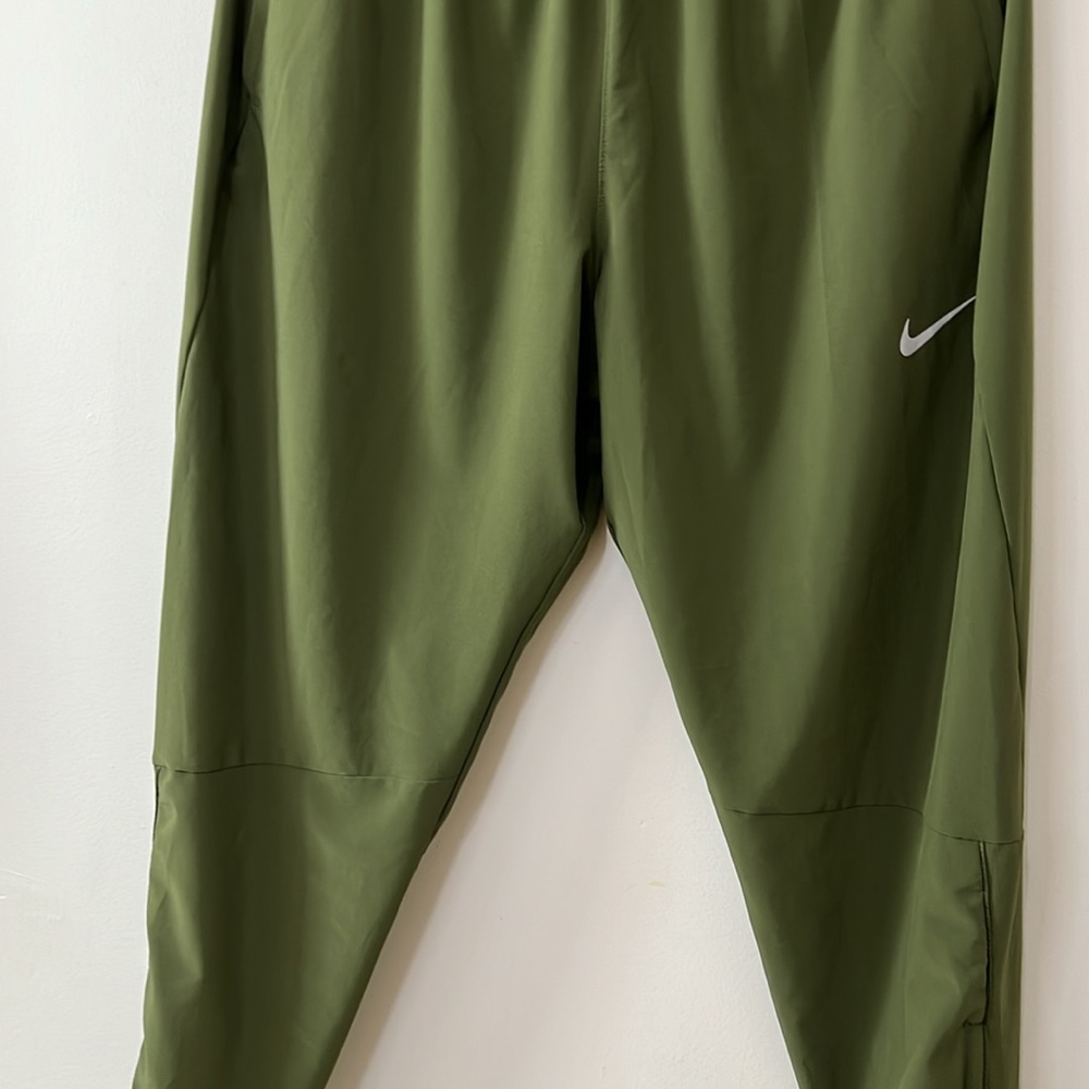 Nike Dri-Fit pants - Picture 3 of 11